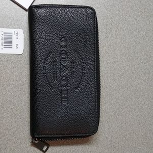 Accordion coach wallet